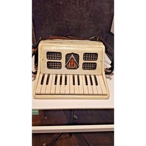 Bonelli Vintage Accordion 12 Bass 25 Key & STRAP MADE IN ITALY Used